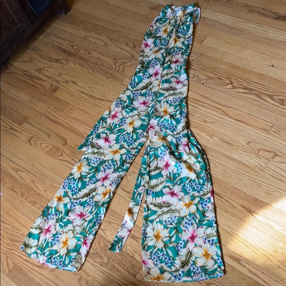 Zara halter neck floral jumpsuit worn once - Picture 3 of 8